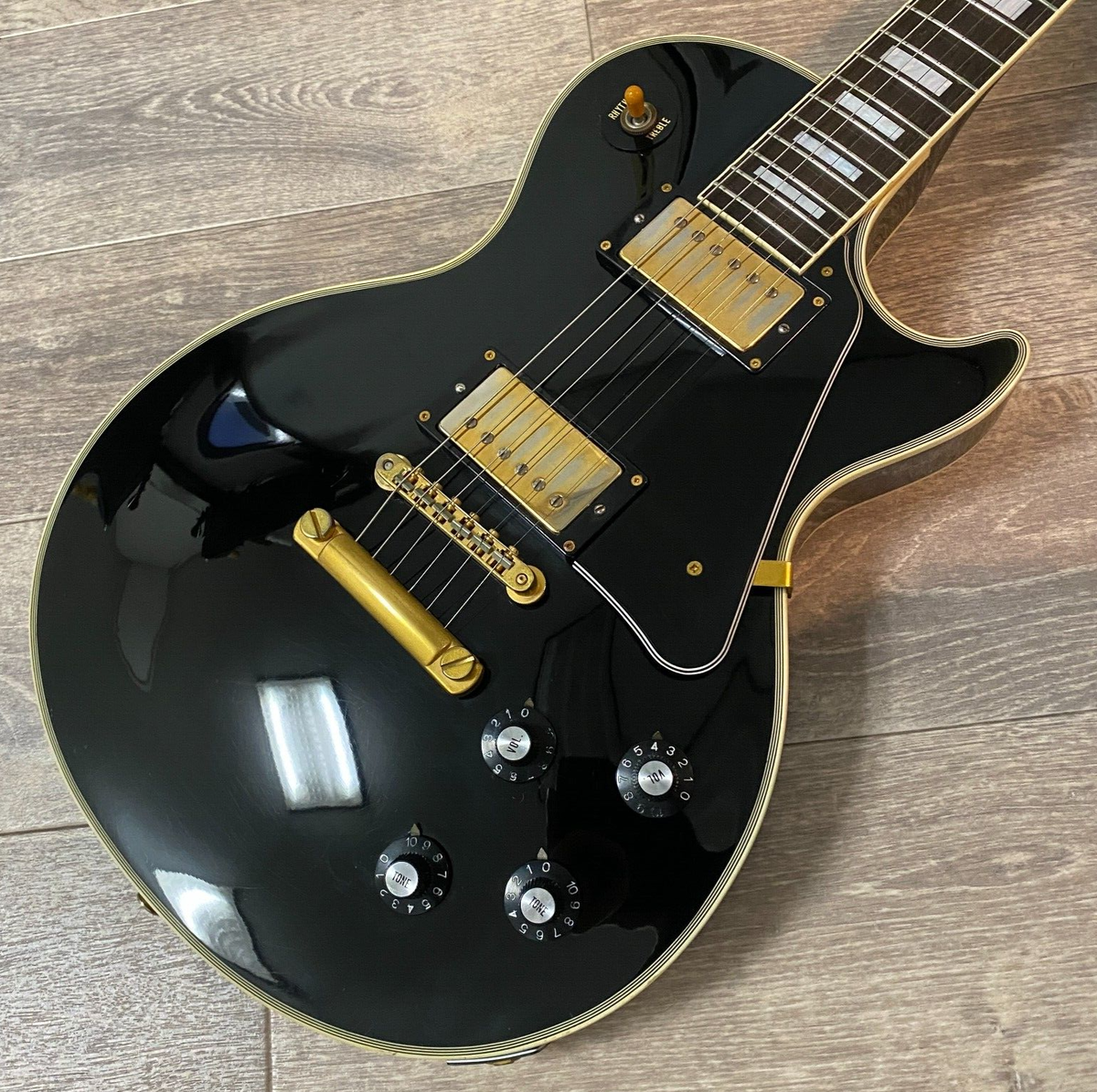 Burny Les Paul Custom Black RLC-60 Electric Guitar Lightning Burny Les Paul Custom Black RLC-60 Electric Guitar Lightning