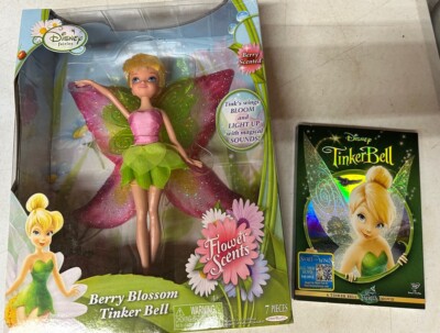 NEW Disney Fairies Tinker Bell Berry Blossom Doll Scents Wings Light Up  MOVIE!