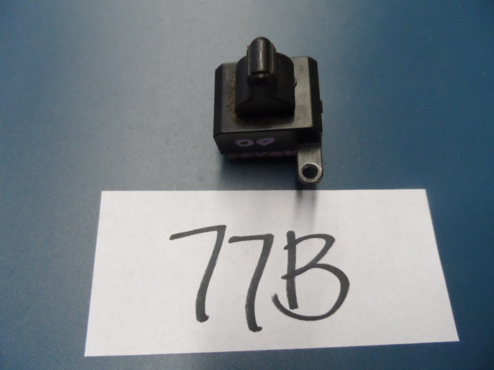 96 97 98 99 00 Dodge Caravan Power Locks Switch lock Used #77B