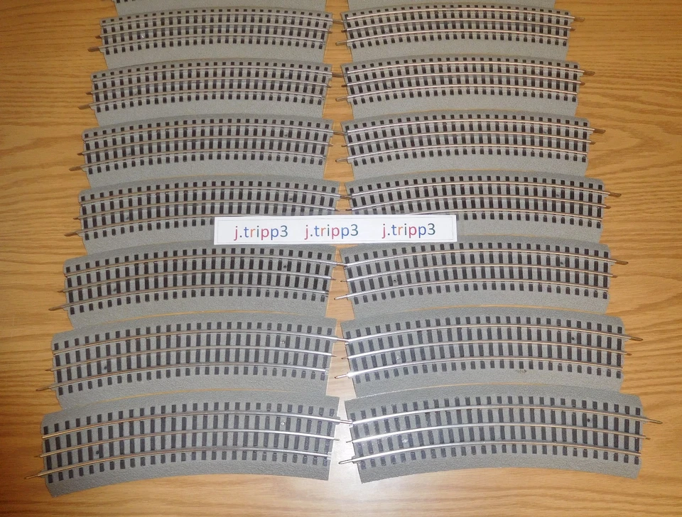 Lionel Trains 12056 Fastrack Fast Track 16 Pieces O60 O-60 Curved Circle O Gauge - Image 3 of 4