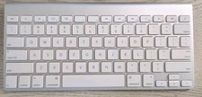 Apple A1314 Bluetooth Wireless Keyboard  Genuine-OEM-Original Tested 