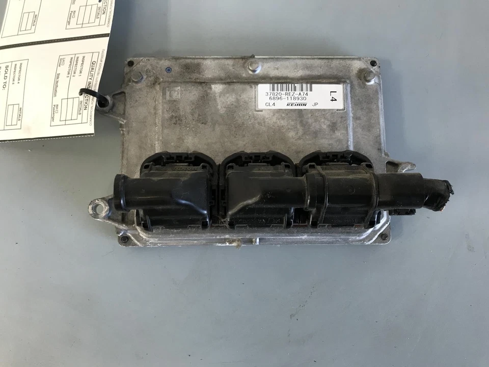 Módulo de control del motor usado (ECM) se adapta a: Módulo de control electrónico Honda Cr-v 2011 Foto 2 de 4