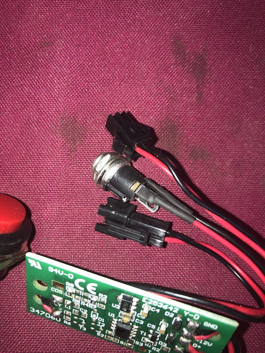 RU 94v-0 Circuit Board E253642 Y-D 347060 W/ Wires & Button (see 
