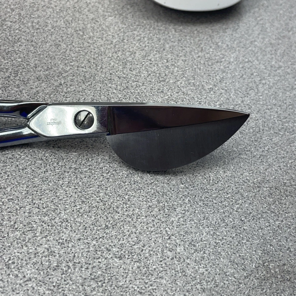 Gingher Applique Scissors 6" - Curved DuckBill, Duck Bill, Sharp Knife-Edge - Image 2 of 4