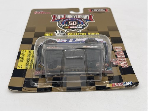 Racing Champions NASCAR Brett Bodine #11 Ford Taurus Paychex 50th 1:64 1998 - Bild 4 von 6
