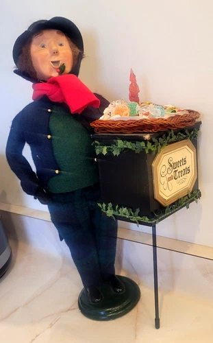 Byers Choice sweets and treats vendor man vintage Xmas decor figure