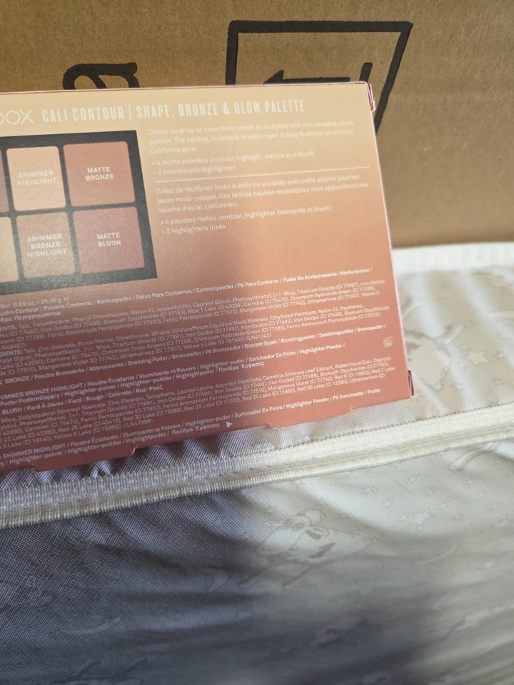 Smashbox Cali Countour - Shape, Bronze & Glow Palette -Light/Medium New In Box - Image 3 of 4