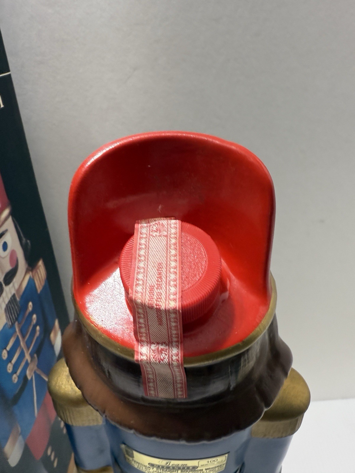 1989 Jim Beam Holiday Collector Series Nutcracker Decanter (empty) Ceramic 14”￼