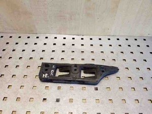 VW JETTA CITY Sedan Stoßstangenhalter vorne rechts 1K0807184 1.90 26095818