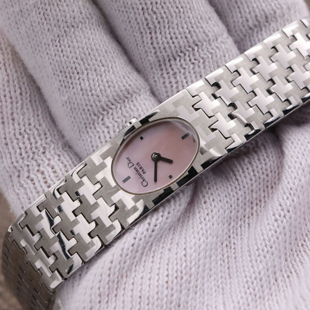 Christian Dior D70-100 Analog Quartz Women Comes With Christian Dior D70-100 Analog Quartz Women Comes With