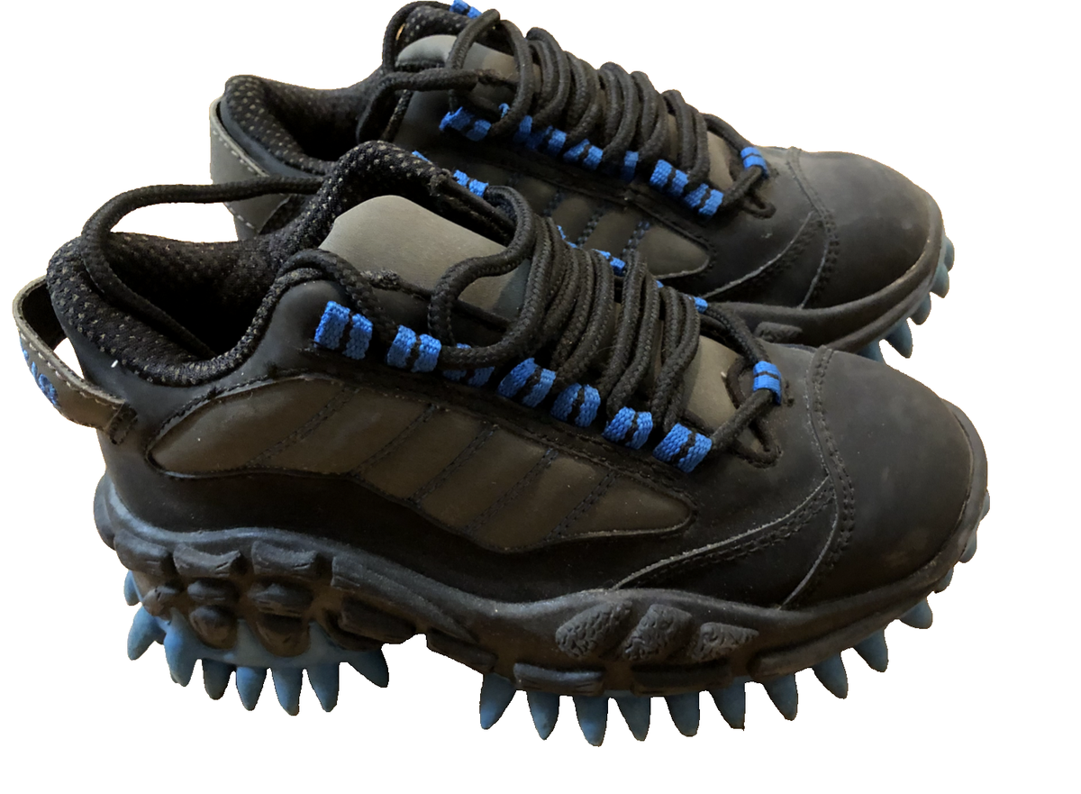 VTG X18 Reykjavik Platform Sneakers Y2K Cyber Goth Spiked Shoes