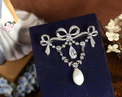 Petite Broche Noeud Vintage - Plaqué Or Jaune Et Gris - Bon état