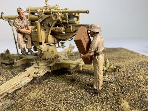 Krupp 88mm FlaK 18 Gun Sd. 202 transporter El Alamein Forces of Valor 801008B - Picture 4 of 19