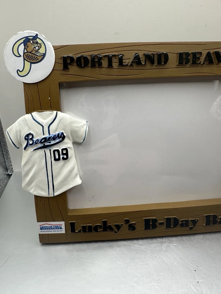 Marco de fotos mascota Portland Beavers Lucky the Beaver raro 8" ancho 6" alto Foto 2 de 4