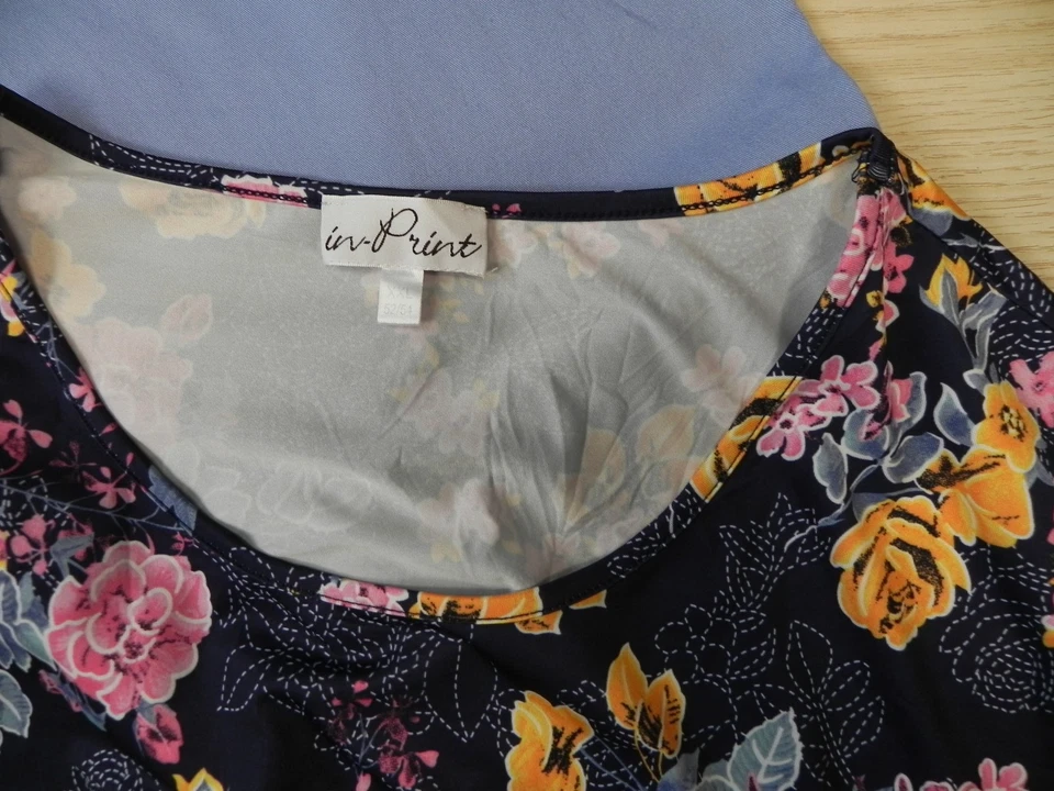 In Print * hübsches, glattes Stretch Shirt mit Blumen Gr. 52 / 54 XXL Neuwertig - Bild 4 von 4