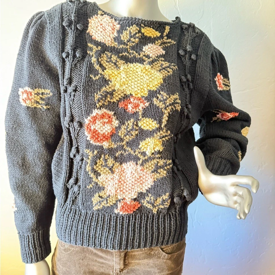 Suéter Liz Claiborne Vintage Floral Oscuro Tejido a Mano Algodón Capricho Foto 2 de 4