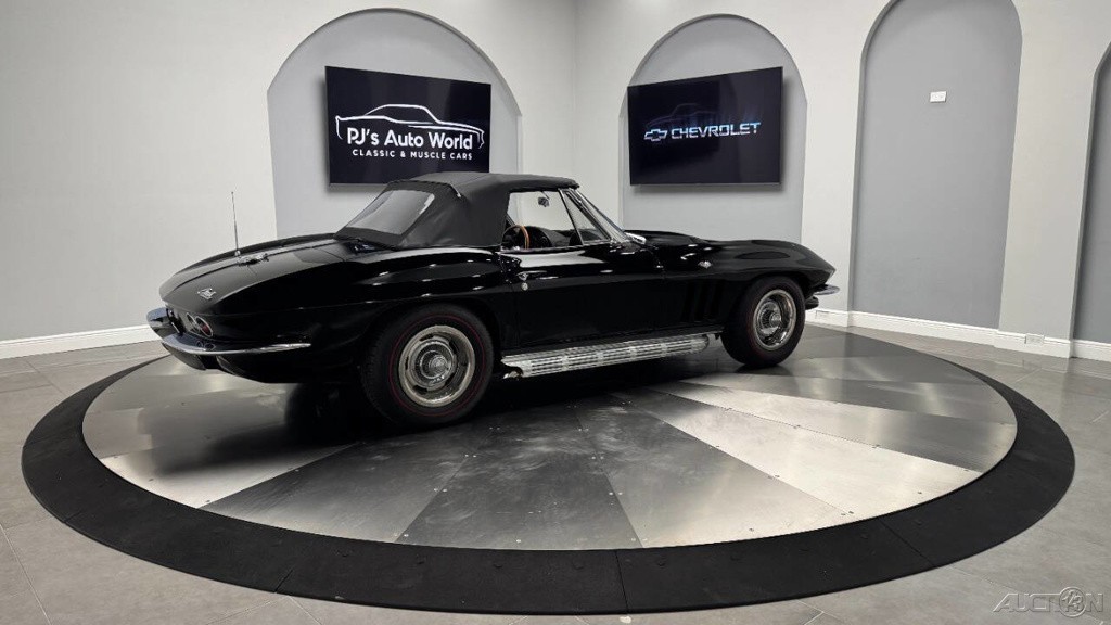 1965 Black Chevrolet Corvette   | C2 Corvette Photo 7