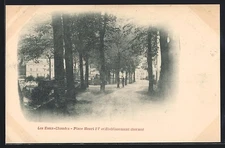 CPA Les Eaux-Chaudes, Place Henri IV et Établissement thermal 1900 