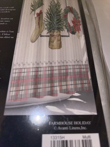 AVANTI FARMHOUSE HOLIDAY SHOWER CURTAIN 72" X 72" 100% POLYESTER WREATH TREE & - Picture 6 of 7