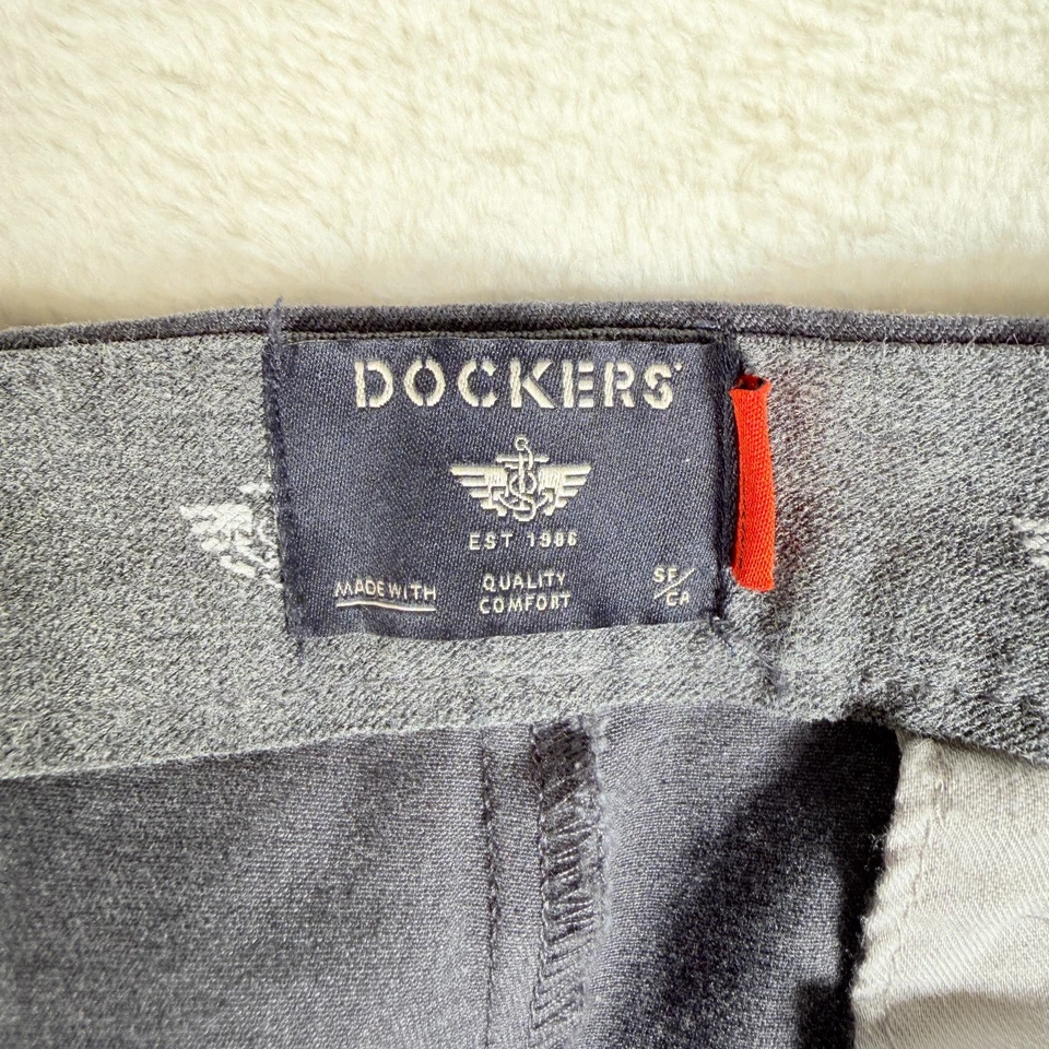 Dockers Mens Straight Fit Smart 360 Flex Slim Coupe Khaki Pants Gray Size 36  - image 3 of 4