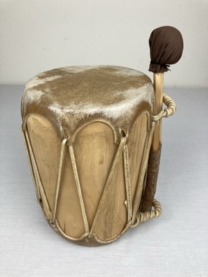 VINTAGE NATIVE AMERICAN RAWHIDE TRIBAL DRUM HANDMADE STICK 8  x  6  POW WOW VGC!