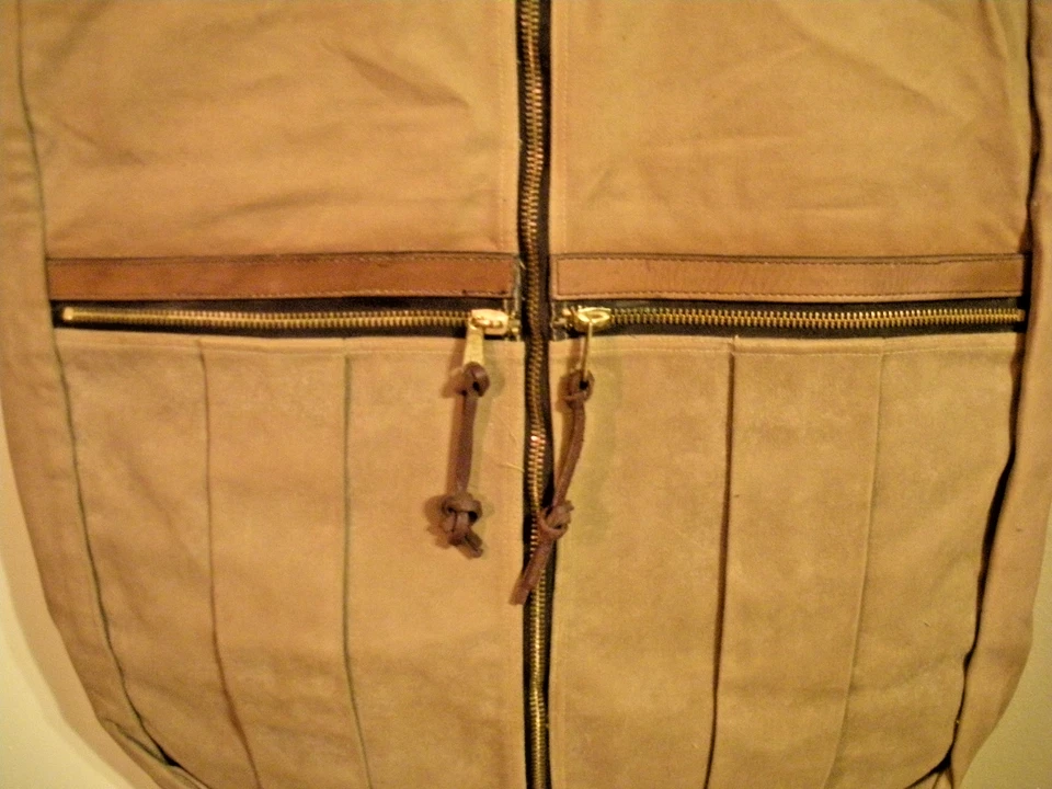 C. C. FILSON TAN RUGGED 斜纹包悬挂套装行李箱 Talon 拉链 — 第 4/4 张图片