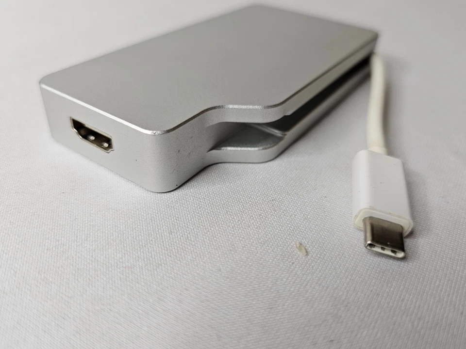 Star Tech USB C Multiport Video Adaptor CDPVGDVHDMDP - Image 3 of 4