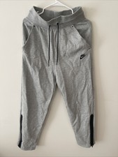 nike tech fleece joggers womens