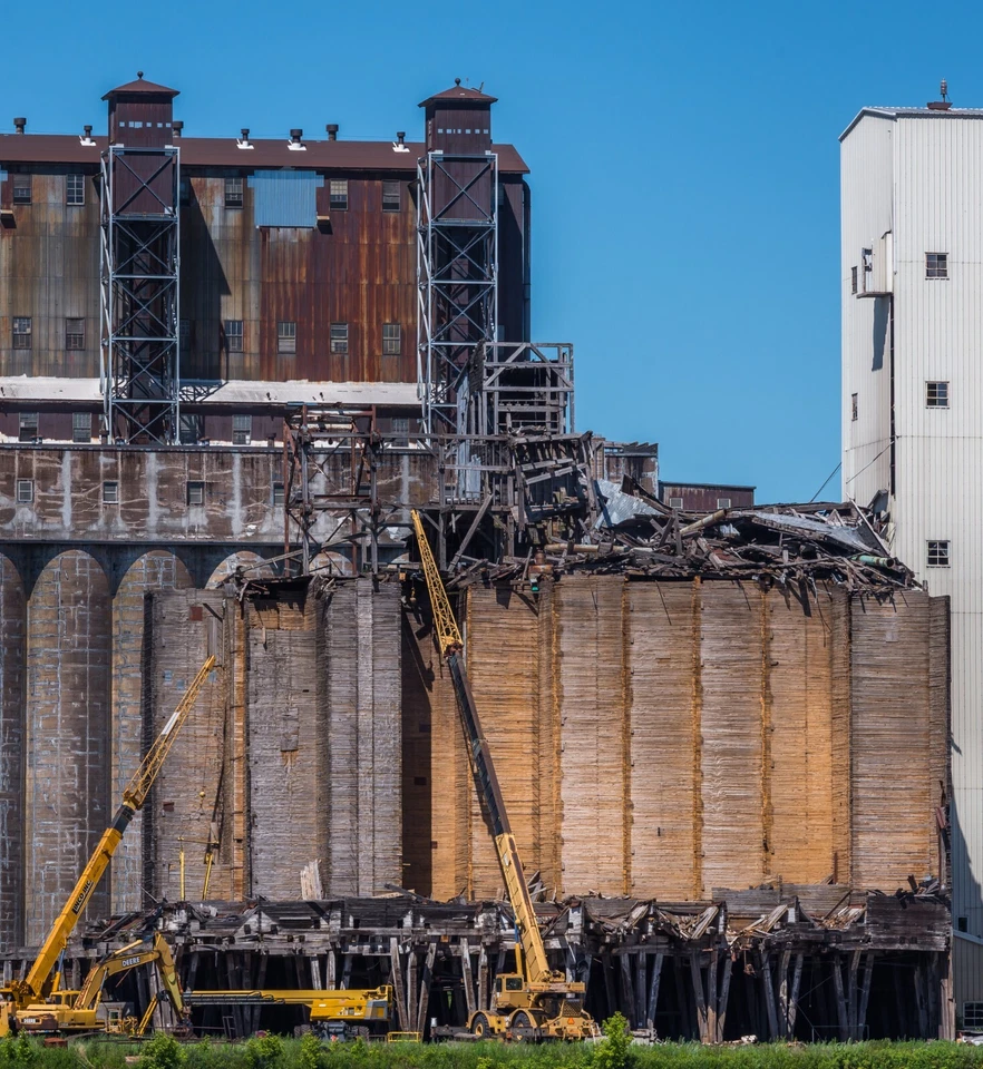 3 reclaimed wood 8x10 picture frames - Image 4 of 4