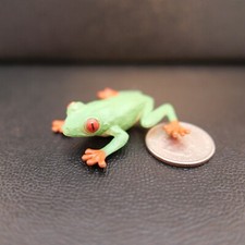 Tree Frog Green Red Eyed SAFARI LTD. 1 3/4 Inch Figure