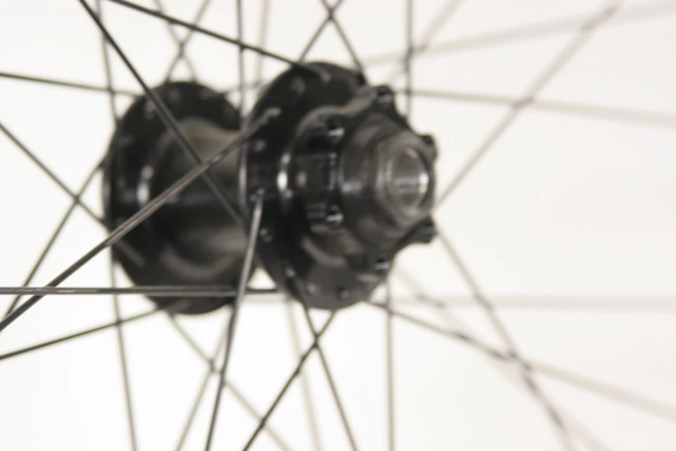 Oval Vera Terra 700c DPD16 Disc Front Wheel 6 Bolt 15mm TA 32h F87 - Image 3 of 3