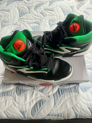 Reebok Pump OMNI Men Mid Top Lace Up Athletic Sneakers Black Green White Orange