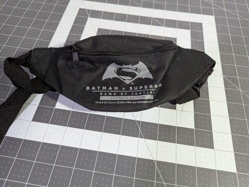 2015 SDCC Batman Vs Superman Bauchtasche exklusiver Promo-Artikel - Bild 1 von 2