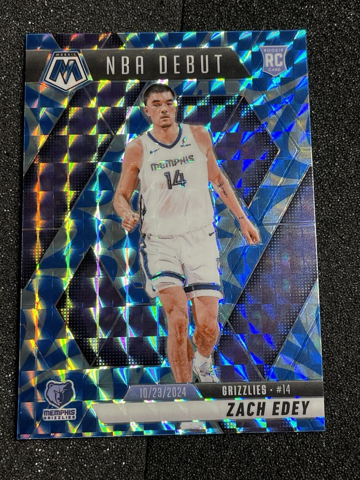 2024-25 Mosaic #251 Zach Edey NBA Debut Reactive Blue Prizm RC