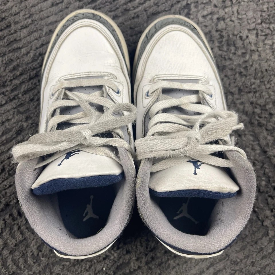Nike Air Jordan 3 Retro White Navy Cement DM0966-140 Kids Size 13C Sneakers - Image 3 of 4