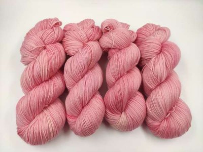 handgefärbtes New Zealand Polwarth  100 g -  ERDBEERSORBET  407