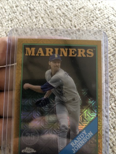 Randy Johnson 2023 Topps Series 1 Silver Pack Gold Parallel Mojo Chrome #01/50! - Picture 3 of 7