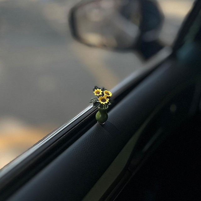 car center control sunflower decoration Sunflower car accessories< J5K1 car center control sunflower decoration Sunflower car accessories< J5K1