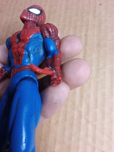 Vtg Spider-Man Figure Toy Biz 2002 6.5" Spiderman W/ Spidey Web Hook String - Picture 4 of 11