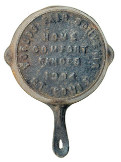 1904 ST. LOUIS worlds fair souvenir home comfort w.i.r. co mini skillet 3"