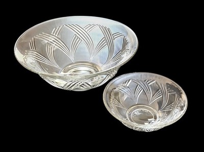Vintage Anchor Hocking AHC66 Clear 11  Serving Bowl & 6  Salad Bowl Swirls