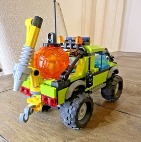 LEGO City: Volcano Exploration Truck 60121 Complete w/ Figs & Box, No Manual