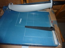 DAHLE 565 Hebelschneider Schneidemaschine Papierschneider, A4 ( an Bastler)