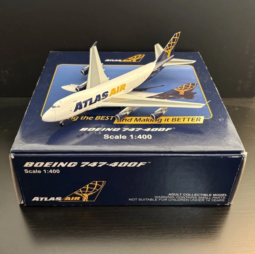 Boeing 747 2000 Vehicle Year Diecast Commercial Airliners for sale
