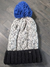 American Eagle Outfitters Cable Knit Pom Beanie Blue Gray Winter Hat OSFA