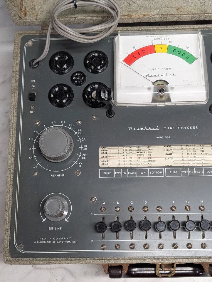 Винтажный Heathkit TC-2 трубка шашка тестер с чехлом - Изображение 3 из 4