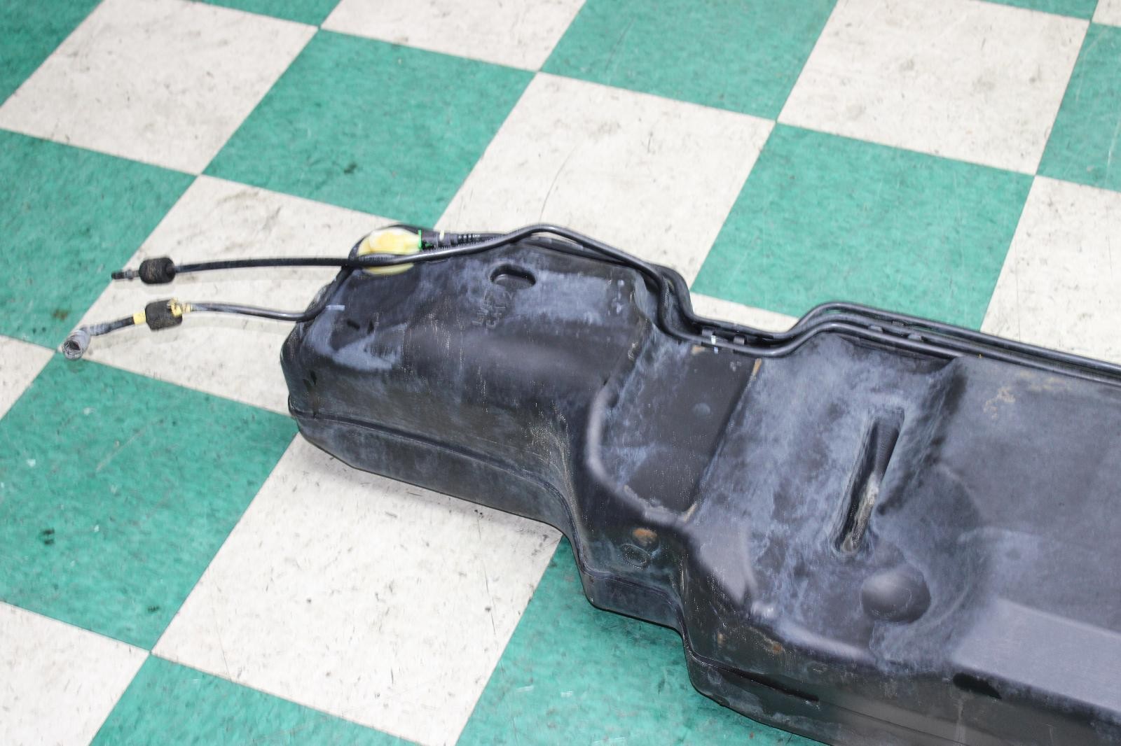 07-18 Wrangler 22.5 Gallon Gasoline Gas Fuel Tank Reservoir Assembly Factory OEM thumbnail 4