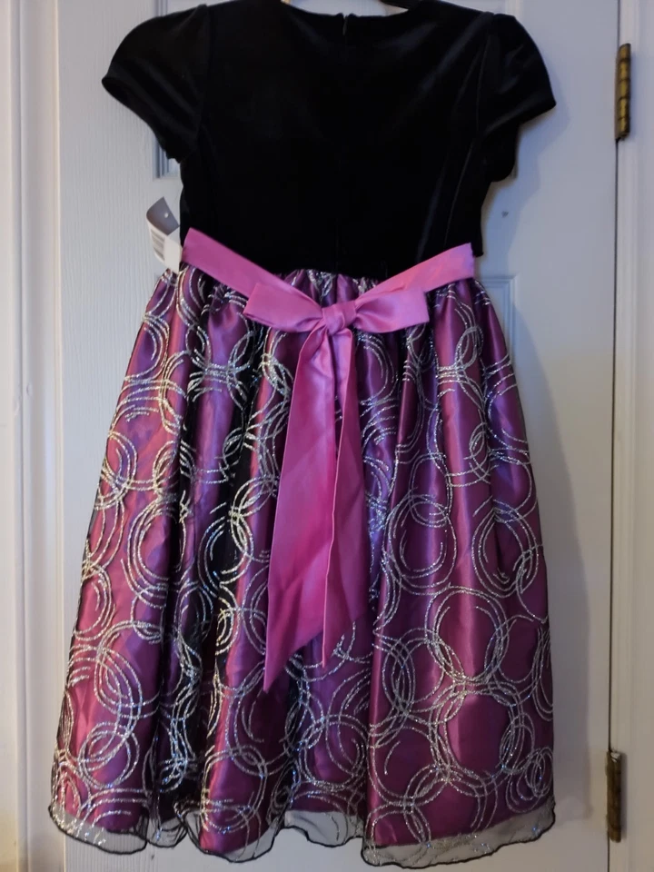 Nuevo con etiquetas Vestido Princesa Americana Talla 10 Fiesta Formal Vestido Hinchado Púrpura Negro Brillo Foto 4 de 4