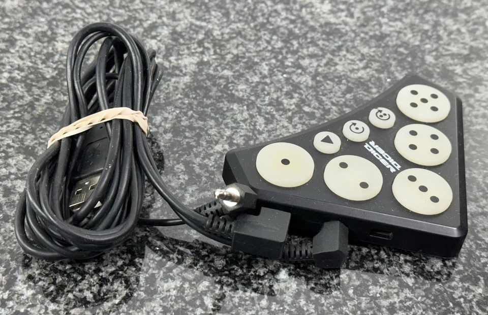 One Single Novation Dicer USB Powered Cue Point Looping Control DJ Controller  1 - Image 3 of 4