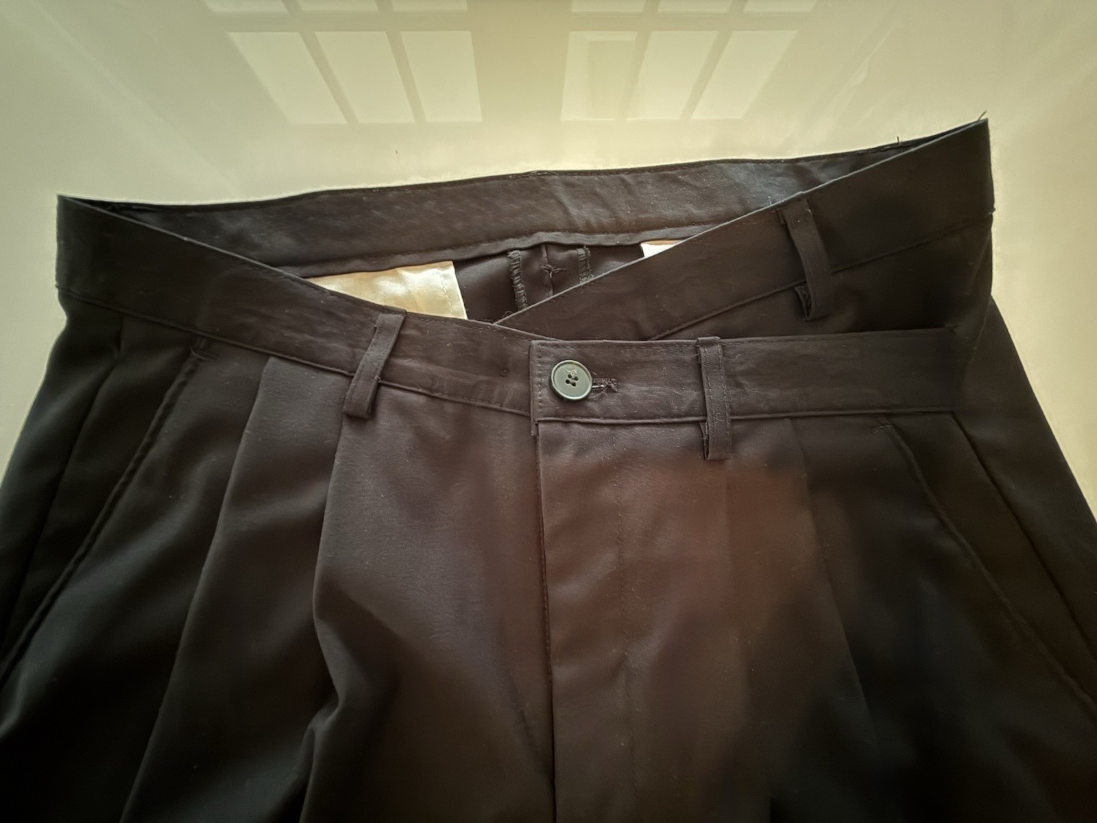 Source Unknown Black Women's Wrapover Trousers Cr… - image 4